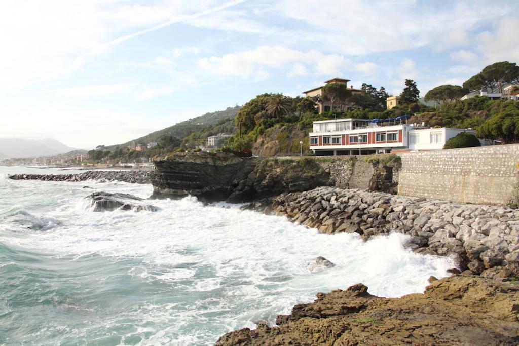 Hotel La Scogliera Cavi di Lavagna Exterior photo